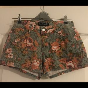 Womens Shorts size S